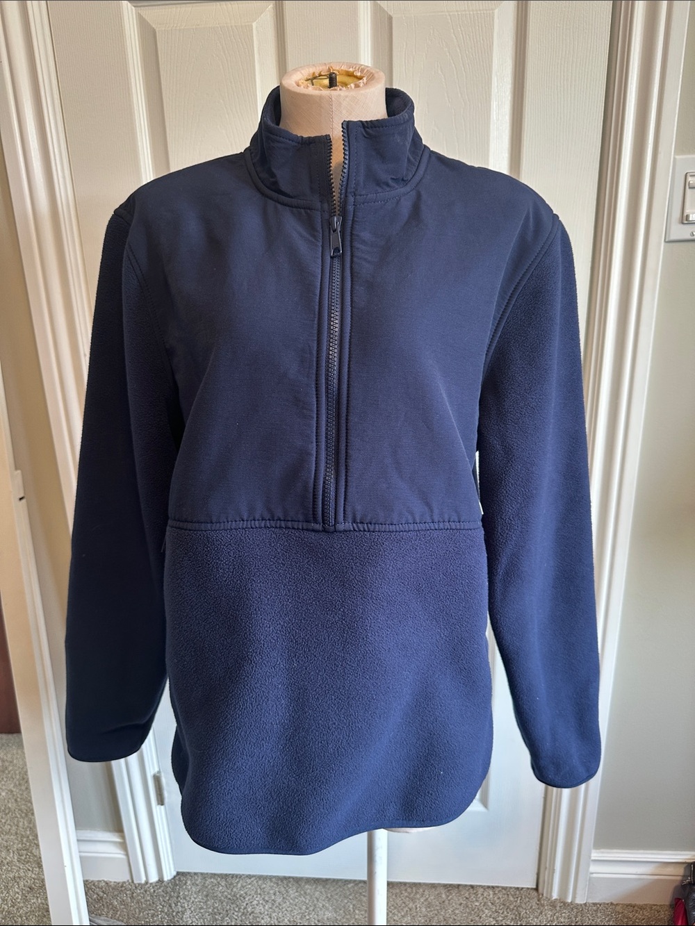 Hudson’s Bay STRIPES HBC Navy Fleece Top